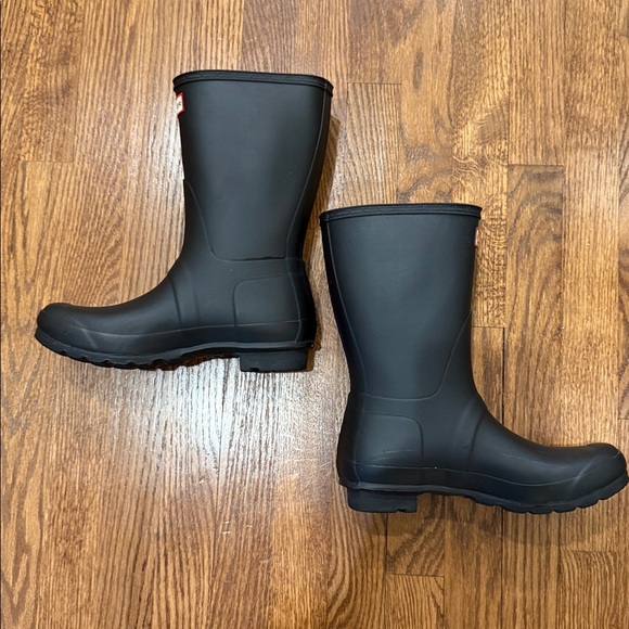 Hunter Women’s Original Short Boots + 2 pairs Boots Socks - Picture 8 of 12